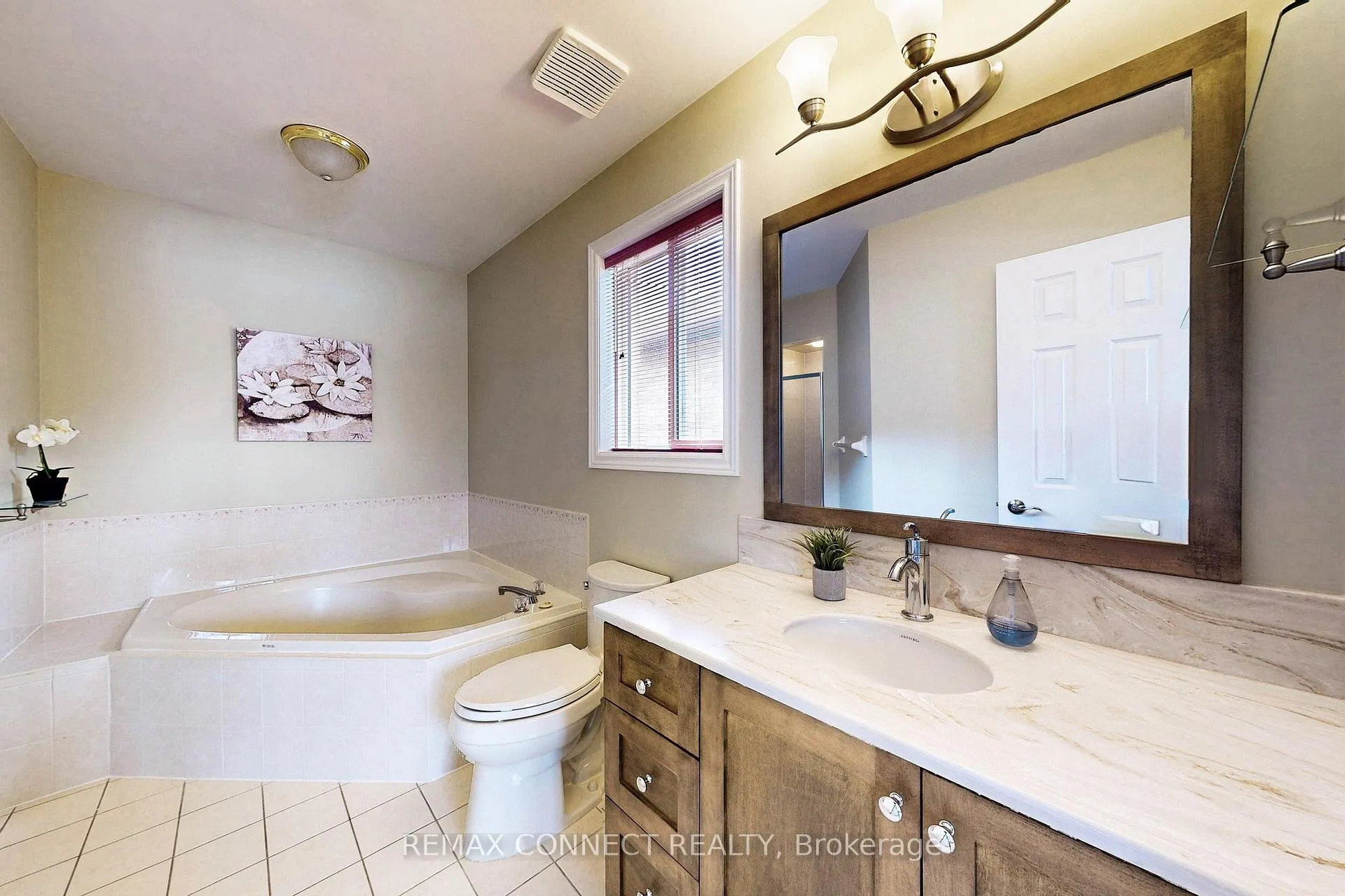 Photo 25 of 111 Dali Crescent, Scarborough, Rouge — HOMEH