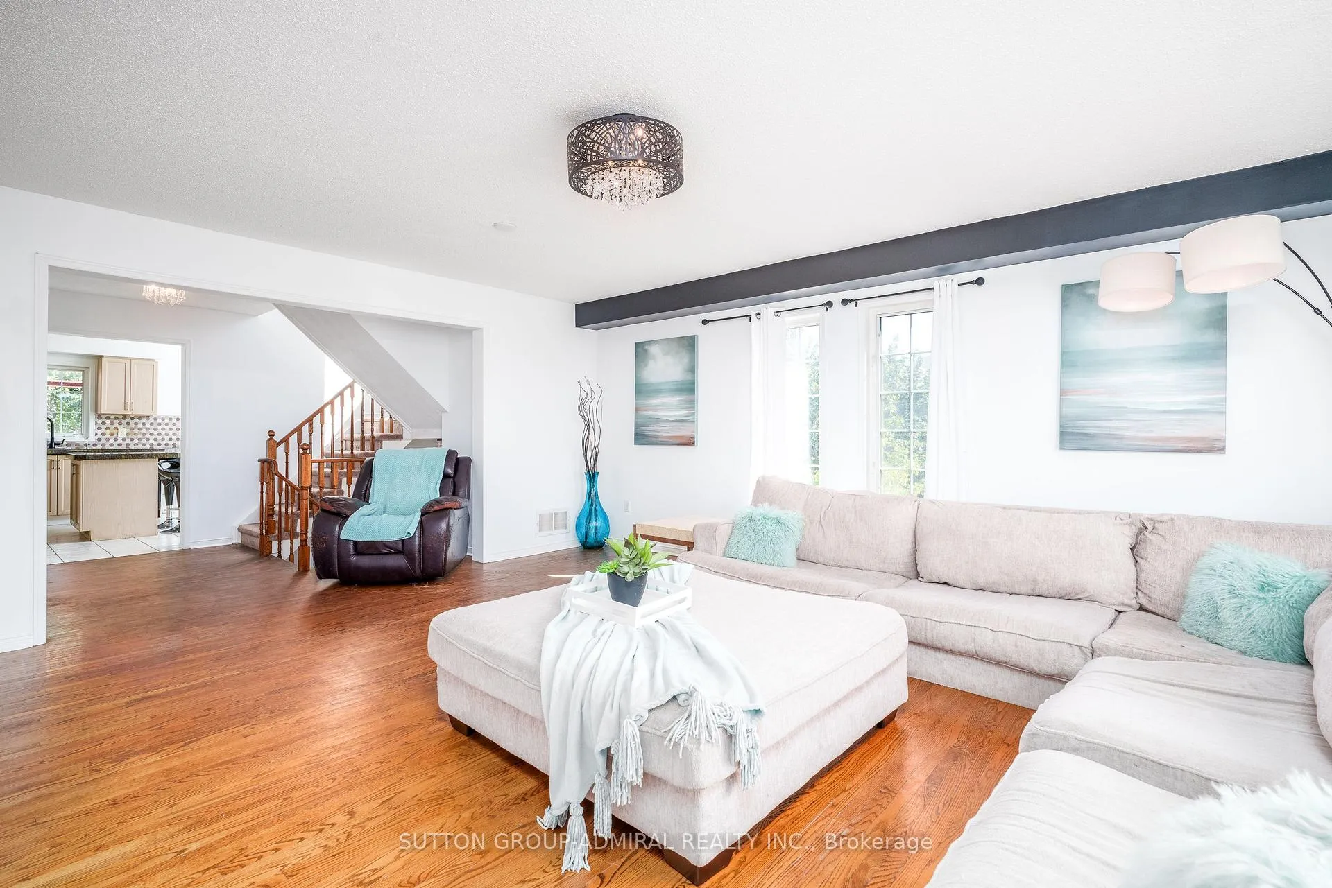 Photo 8 of 113 Sassafras Circle, Vaughan, Patterson — HOMEH