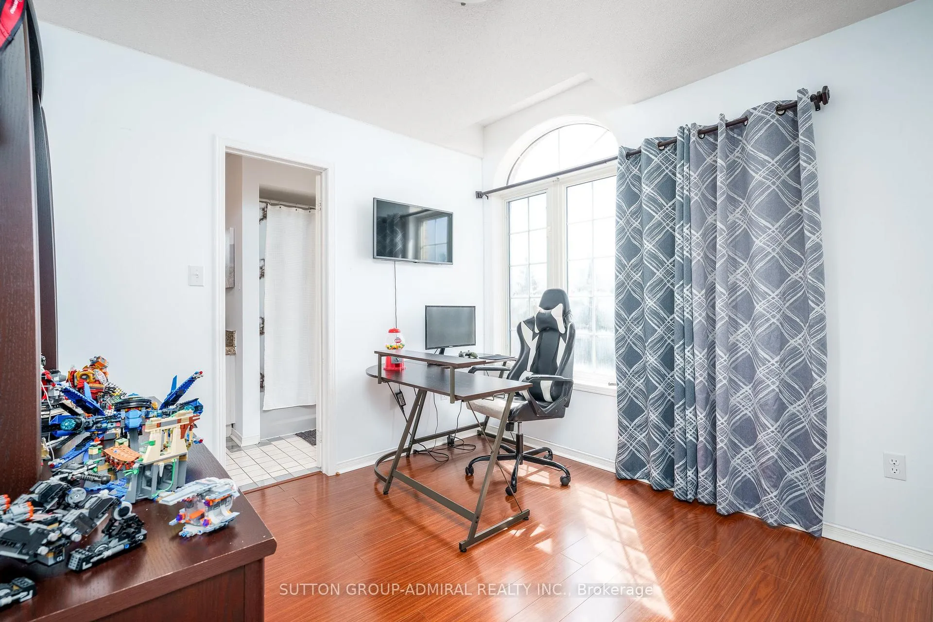 Photo 20 of 113 Sassafras Circle, Vaughan, Patterson — HOMEH