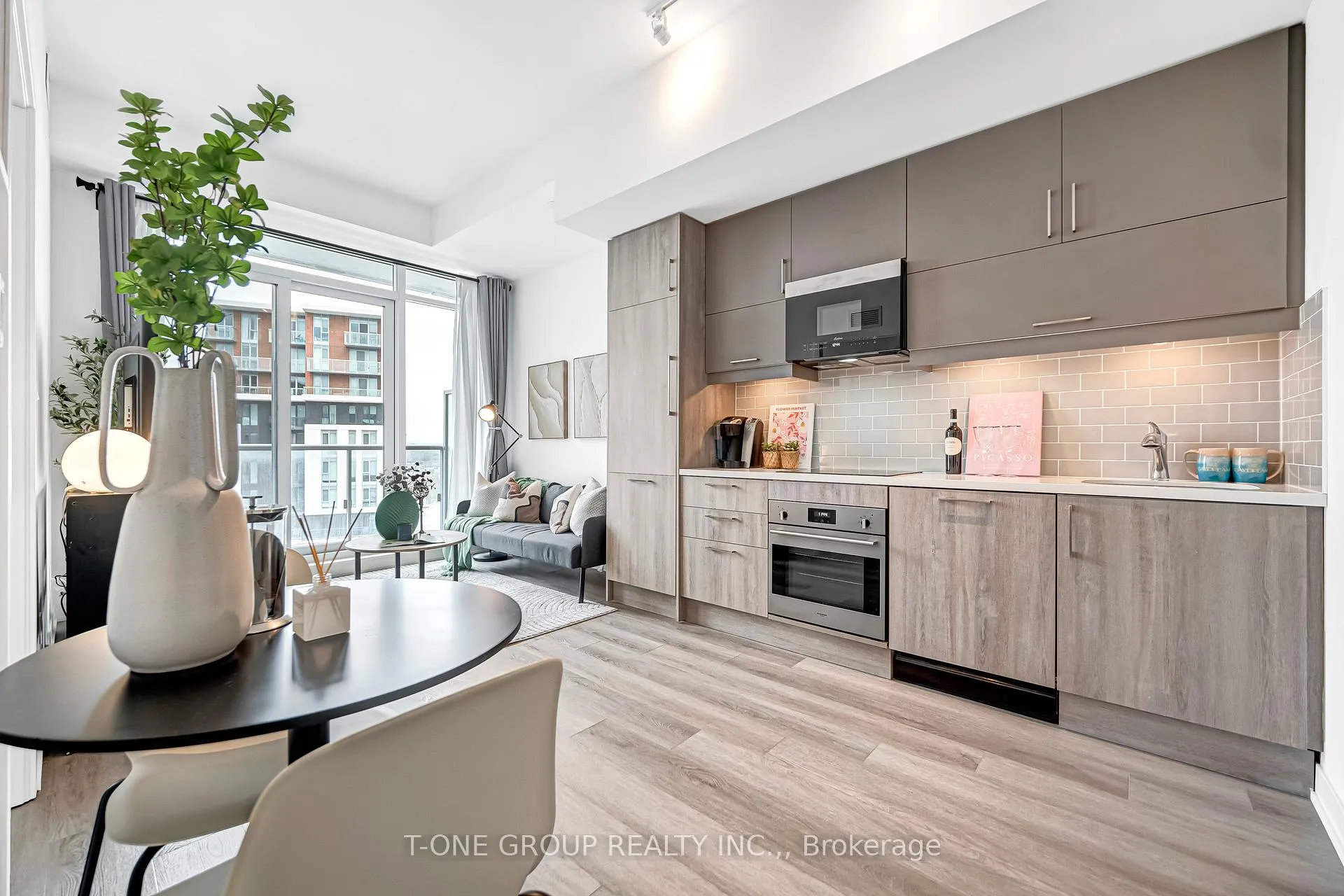 Photo 15 of Unit 1409, 8119 Birchmount Road, Markham, Unionville — HOMEH
