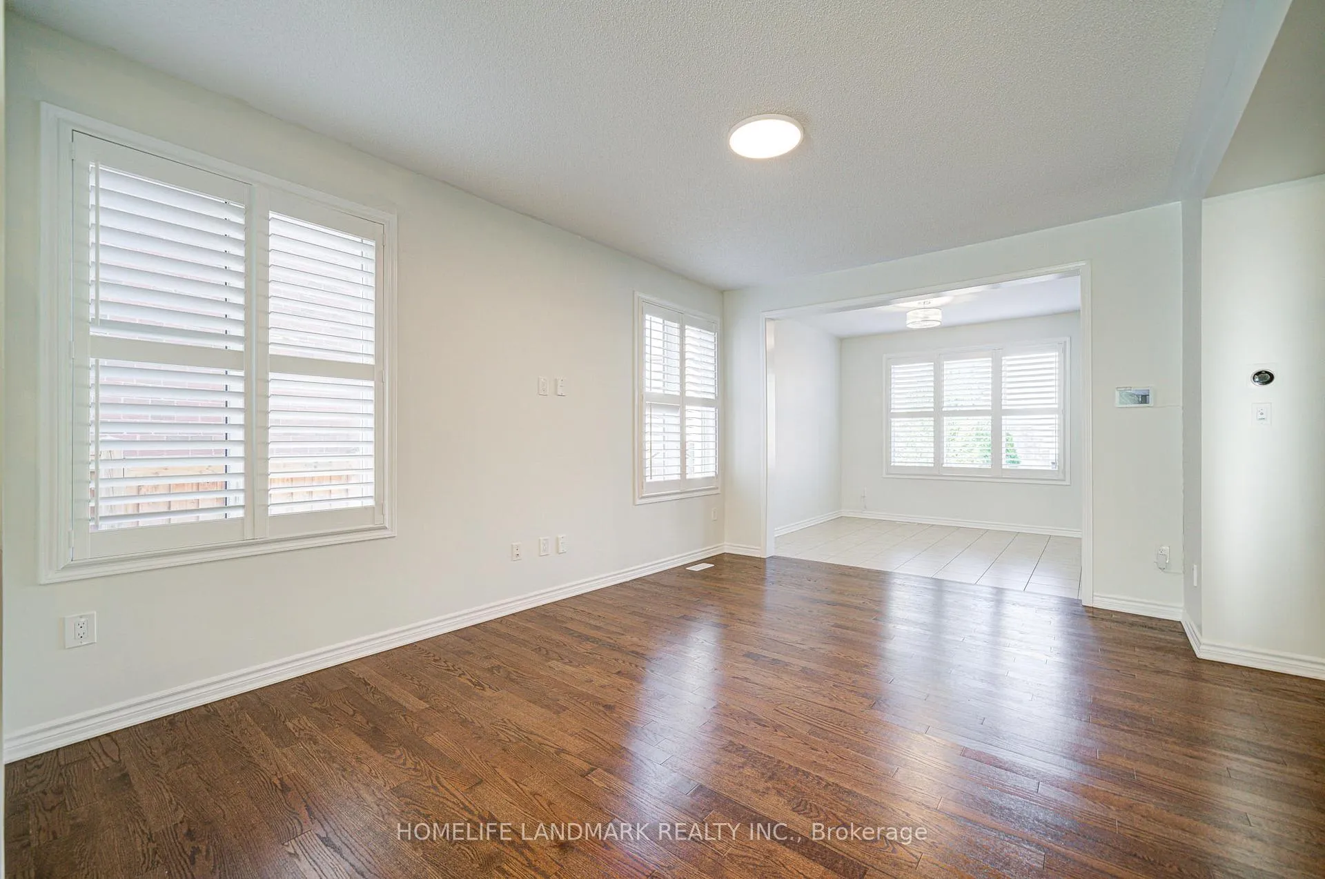 Photo 5 of 1391 Whitney Terrace, Milton, Ford — HOMEH