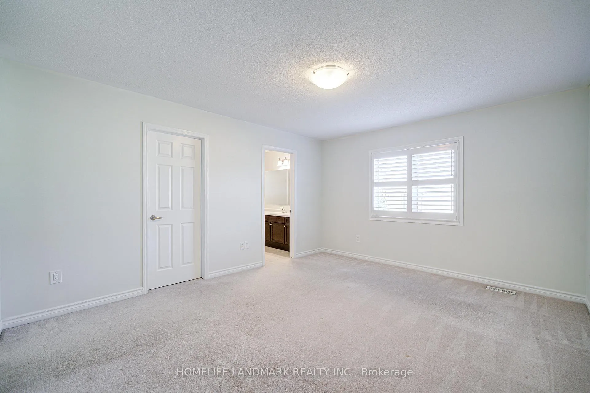 Photo 13 of 1391 Whitney Terrace, Milton, Ford — HOMEH