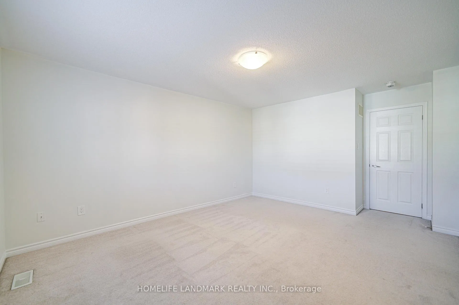 Photo 15 of 1391 Whitney Terrace, Milton, Ford — HOMEH