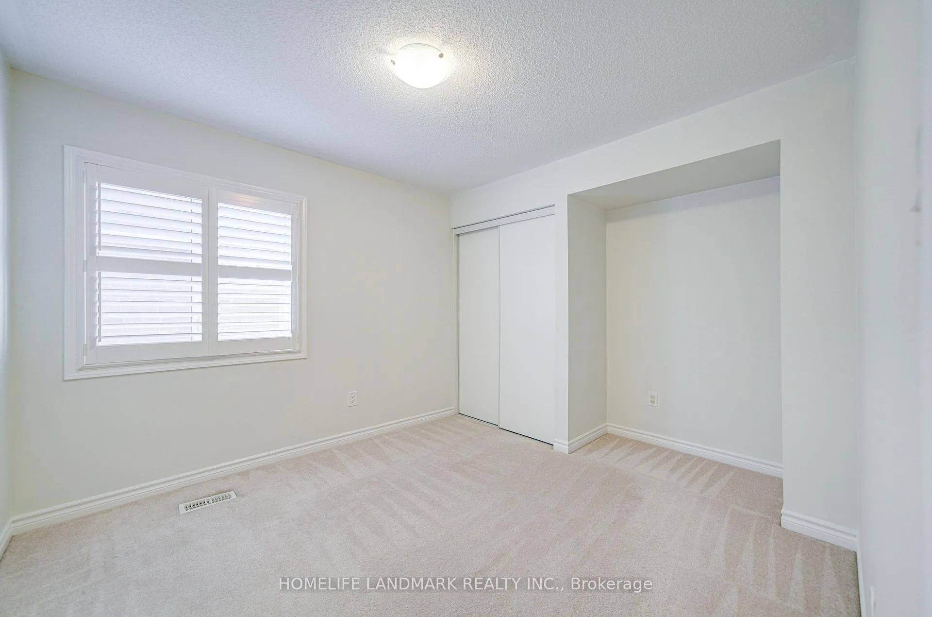 Photo 16 of 1391 Whitney Terrace, Milton, Ford — HOMEH