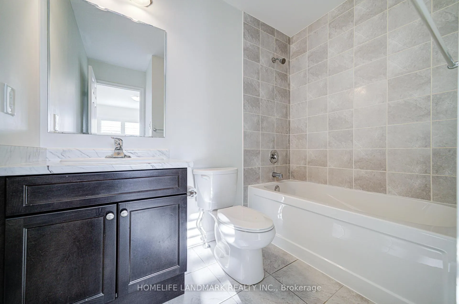 Photo 19 of 1391 Whitney Terrace, Milton, Ford — HOMEH
