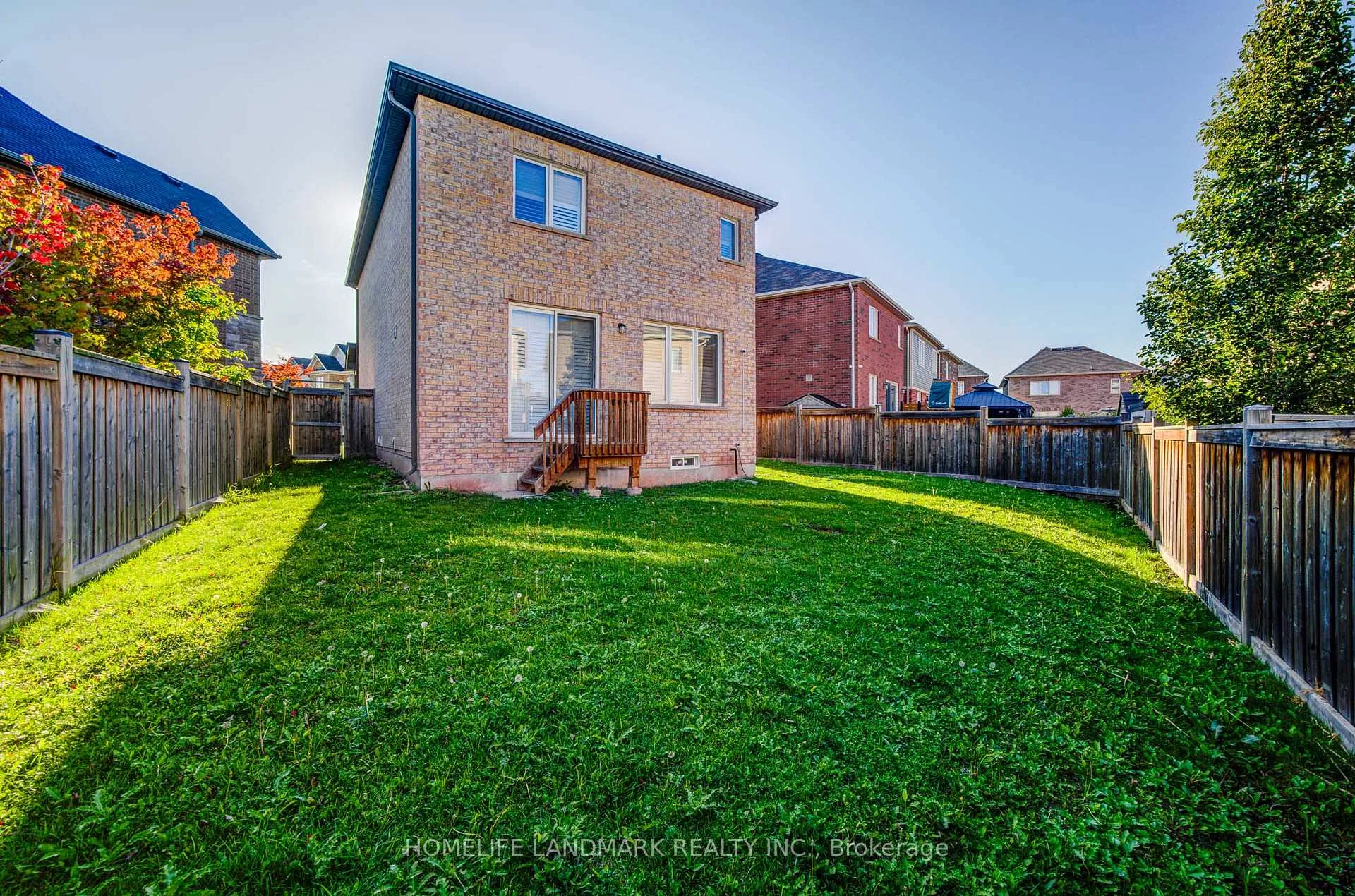 Photo 23 of 1391 Whitney Terrace, Milton, Ford — HOMEH