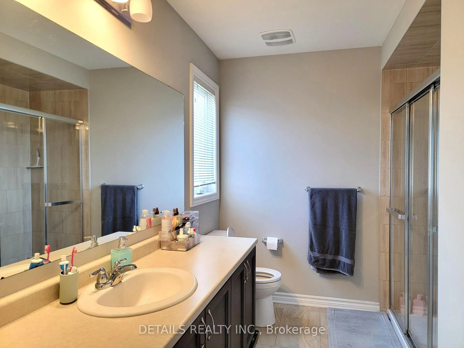 Photo 17 of 214 Cranesbill Road, Ottawa, Kanata - Emerald Meadows/Trailwest — HOMEH