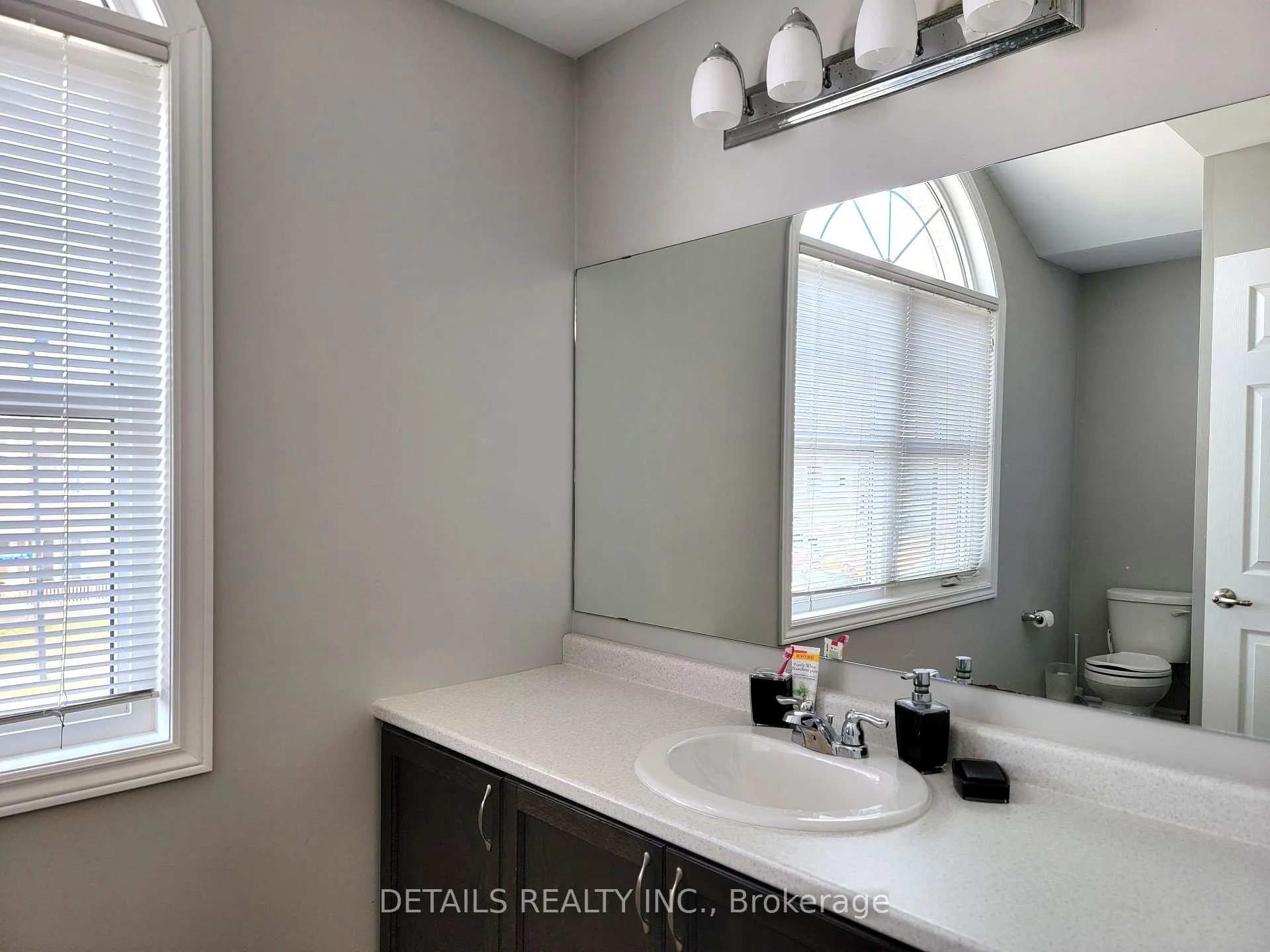 Photo 20 of 214 Cranesbill Road, Ottawa, Kanata - Emerald Meadows/Trailwest — HOMEH