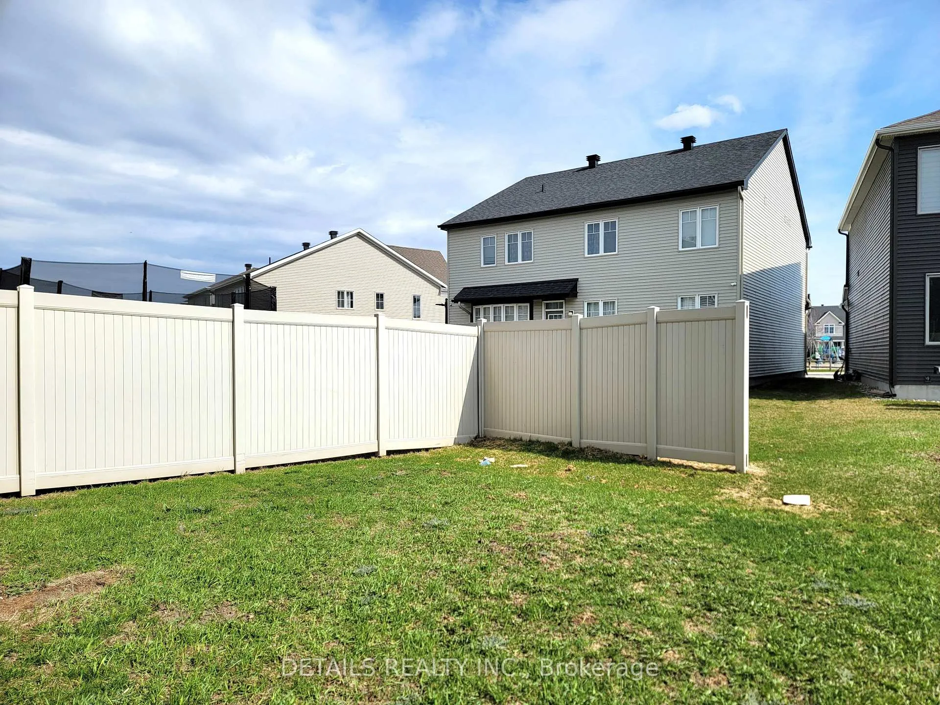 Photo 24 of 214 Cranesbill Road, Ottawa, Kanata - Emerald Meadows/Trailwest — HOMEH