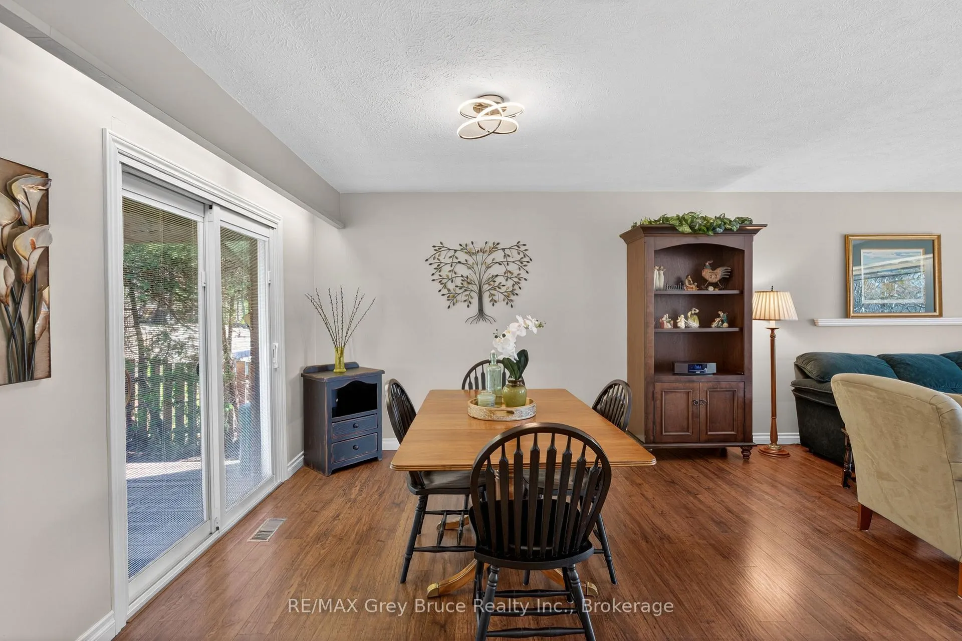 Photo 14 of 331 8th Avenue E, Owen Sound — HOMEH
