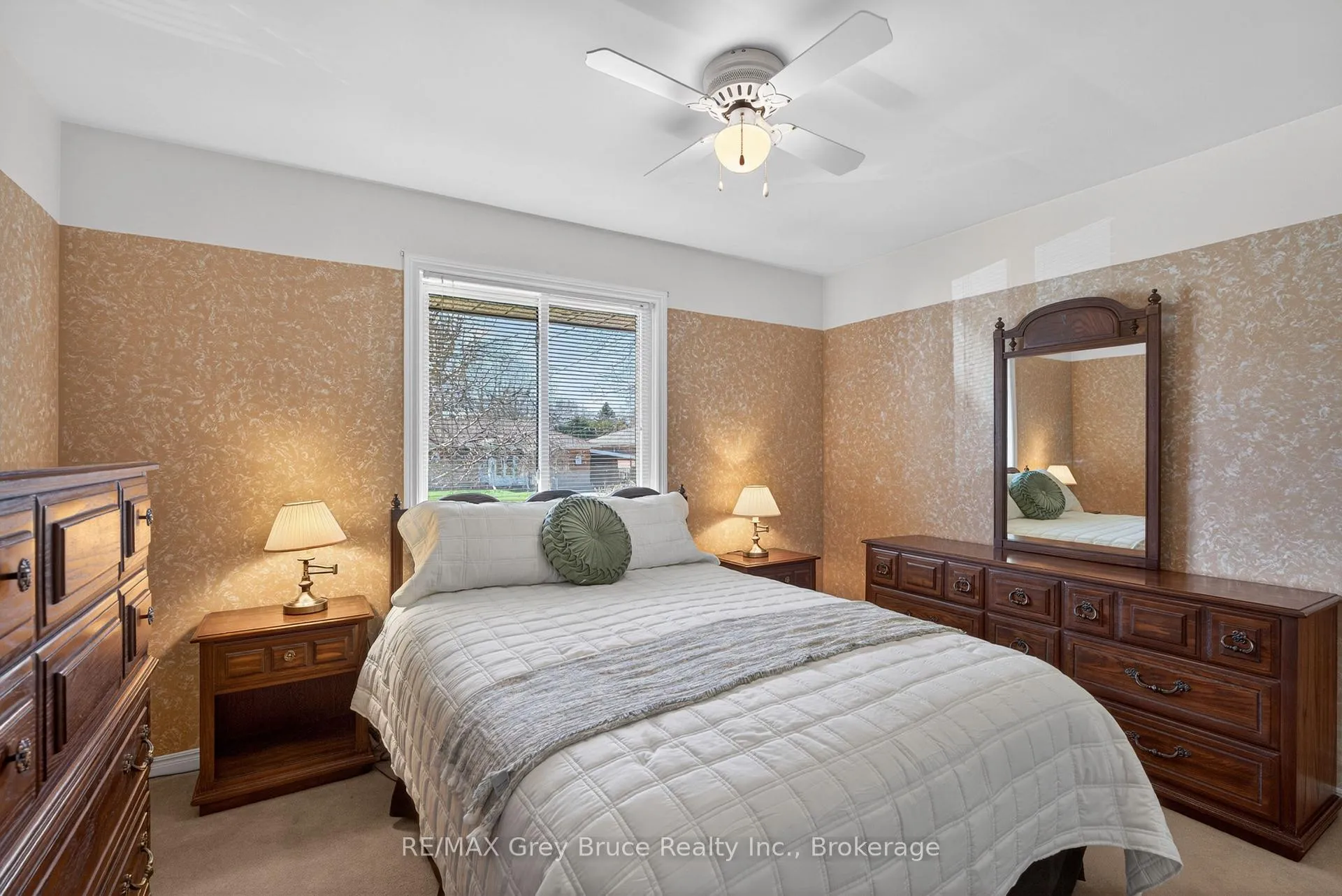 Photo 25 of 331 8th Avenue E, Owen Sound — HOMEH