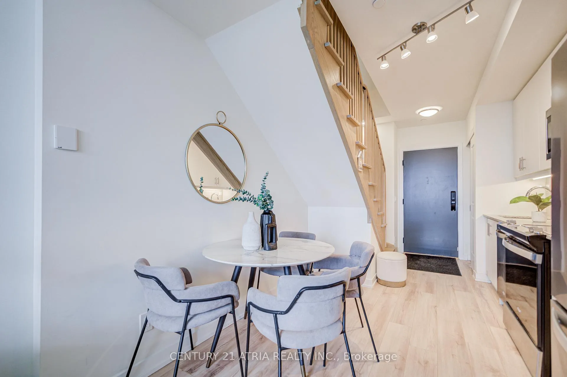 Photo 12 of Unit 101, 335 Wheat Boom Drive, Oakville, Joshua Meadows — HOMEH