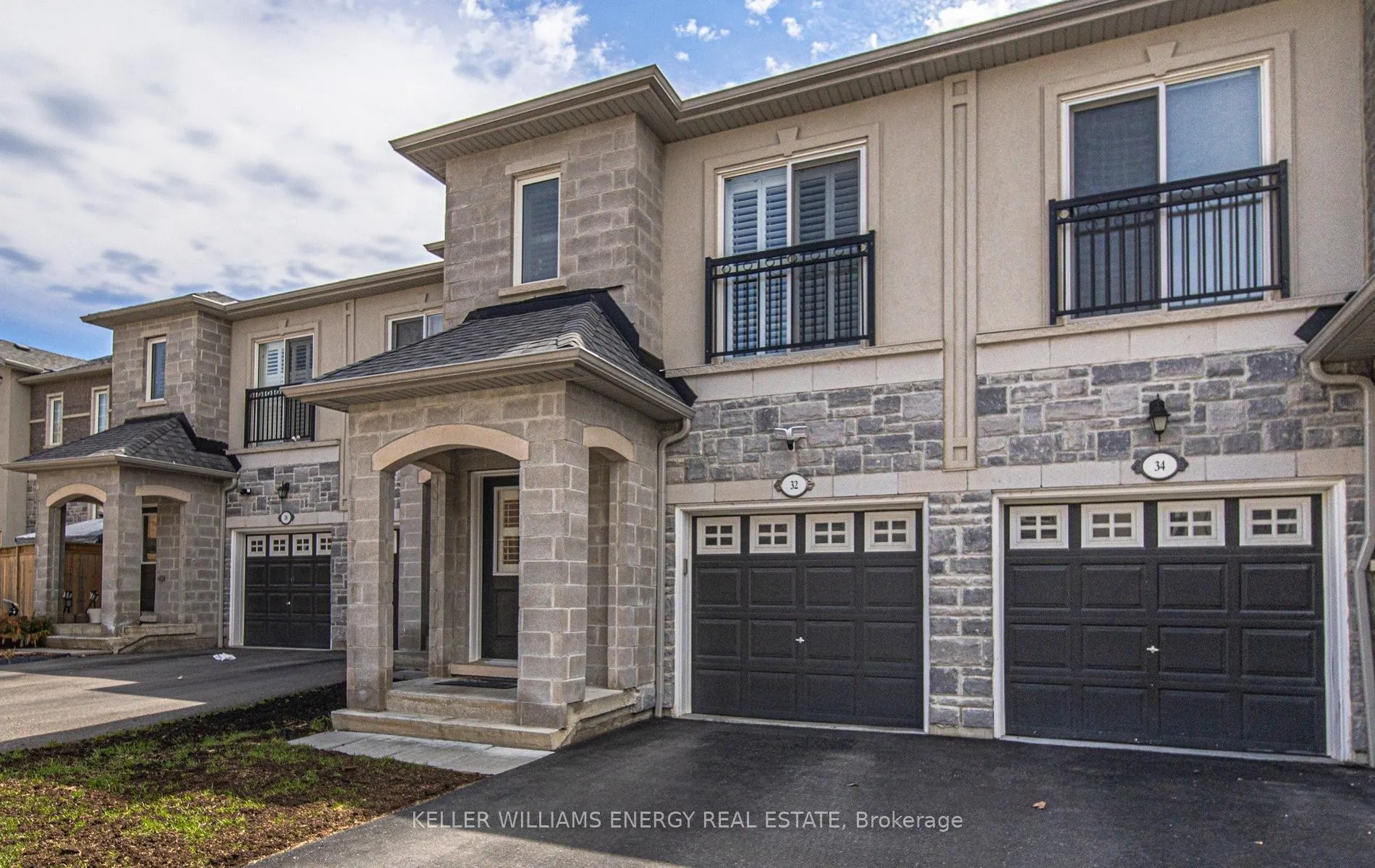 Photo 3 of 32 Kantium Way, Whitby, Pringle Creek — HOMEH