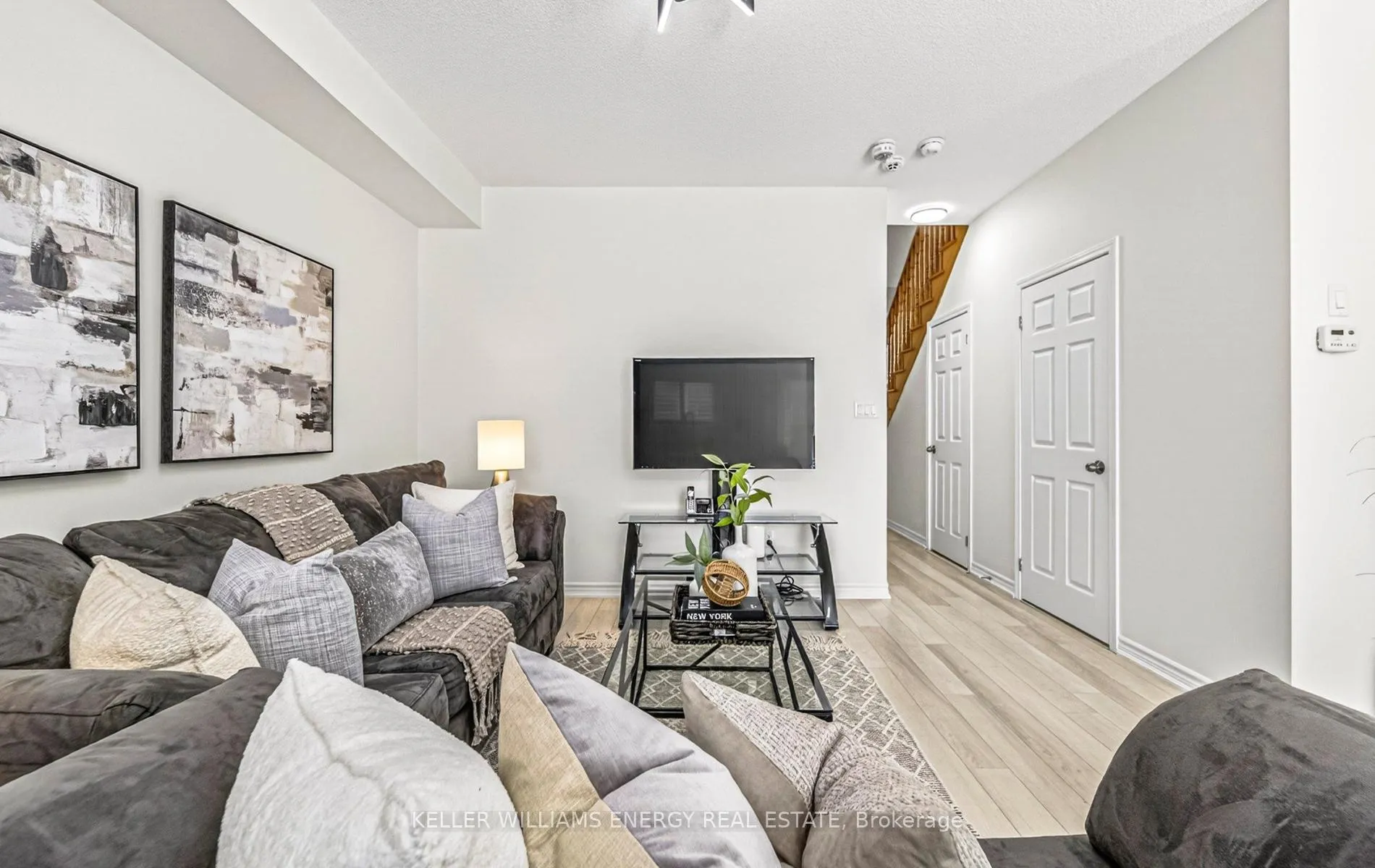 Photo 9 of 32 Kantium Way, Whitby, Pringle Creek — HOMEH
