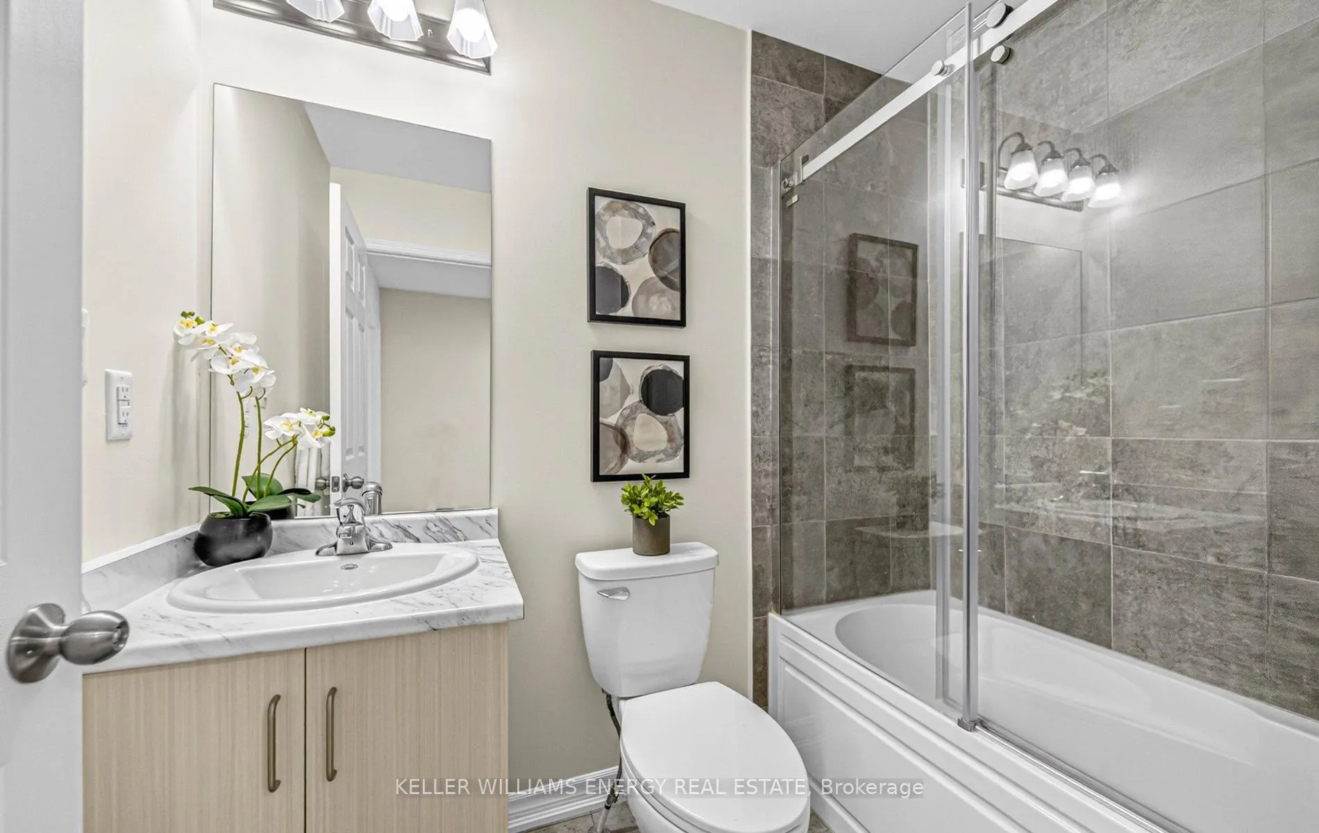Photo 23 of 32 Kantium Way, Whitby, Pringle Creek — HOMEH