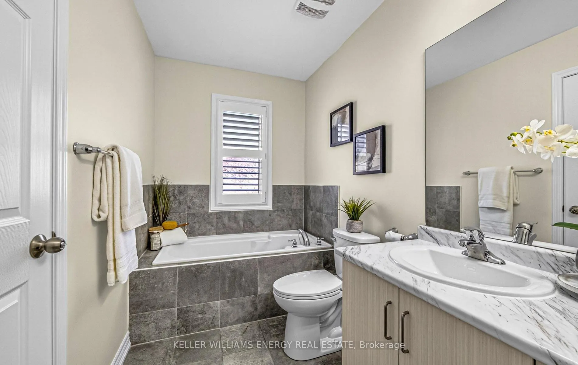 Photo 29 of 32 Kantium Way, Whitby, Pringle Creek — HOMEH