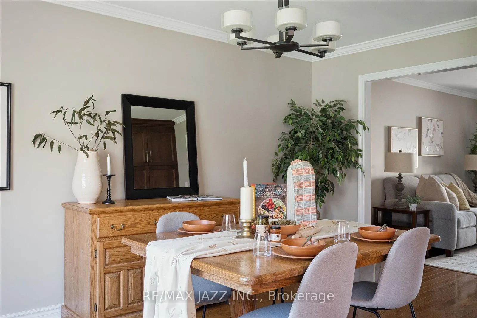Photo 8 of 47 Waller Street, Whitby, Rolling Acres — HOMEH