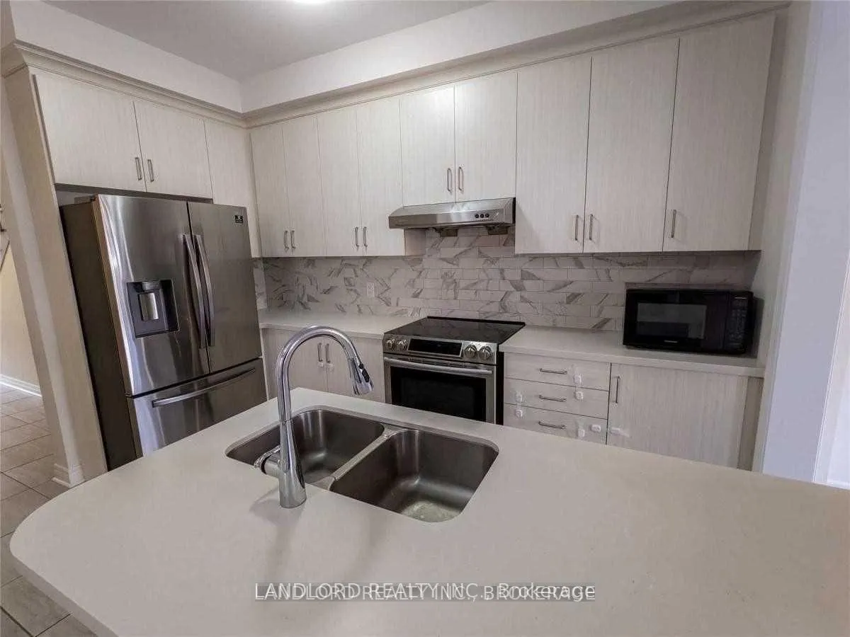 Photo 1 of 3301 Jacob Way, Oakville, Glenorchy — HOMEH