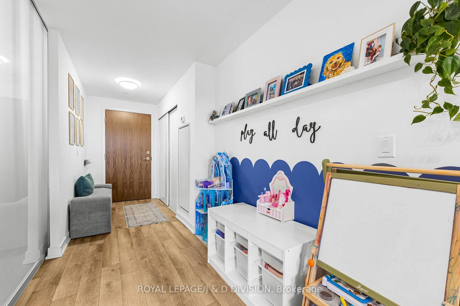 Photo 5 of Unit 301, 665 Queen Street E, Toronto, South Riverdale — HOMEH