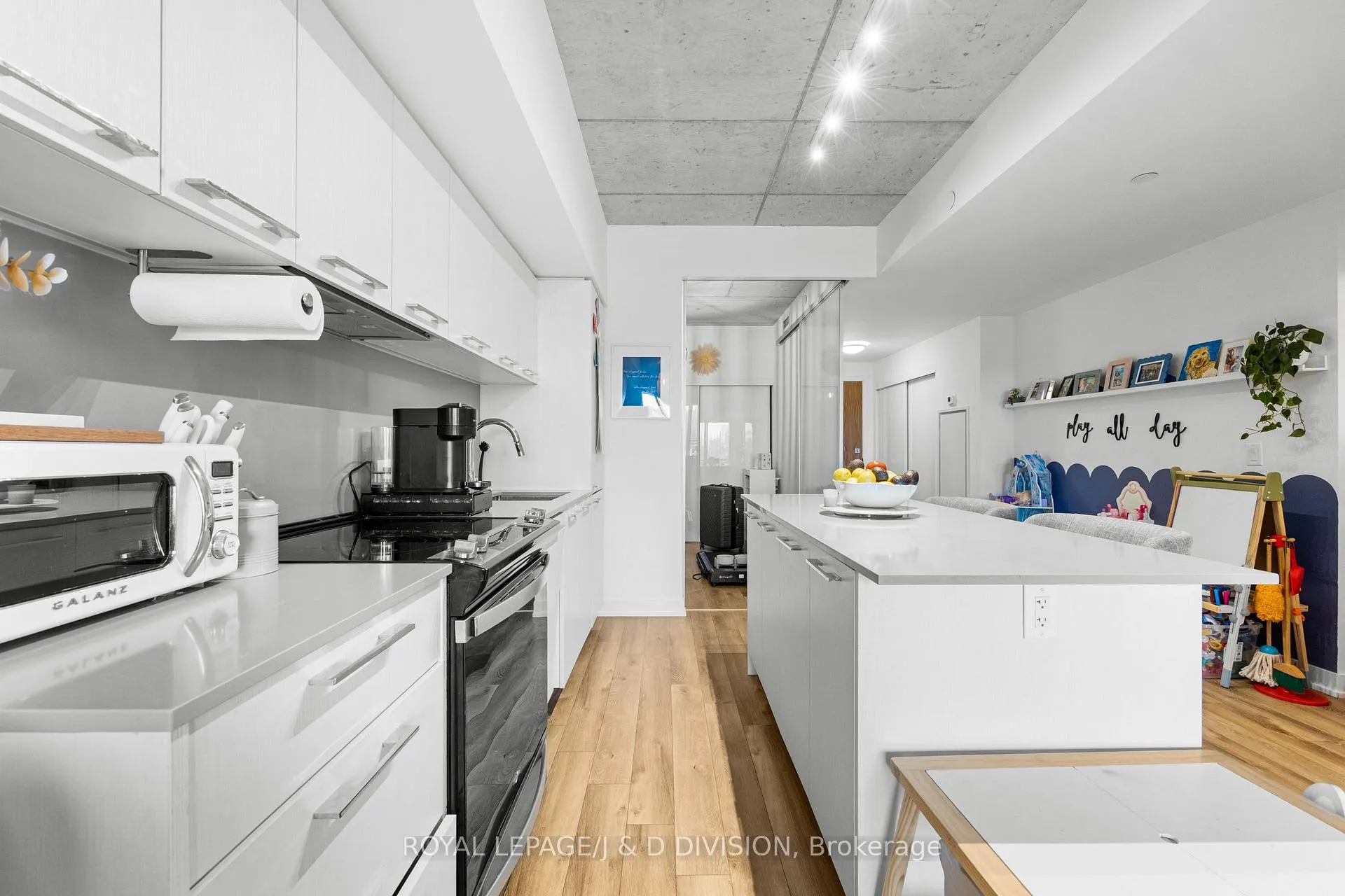 Photo 17 of Unit 301, 665 Queen Street E, Toronto, South Riverdale — HOMEH