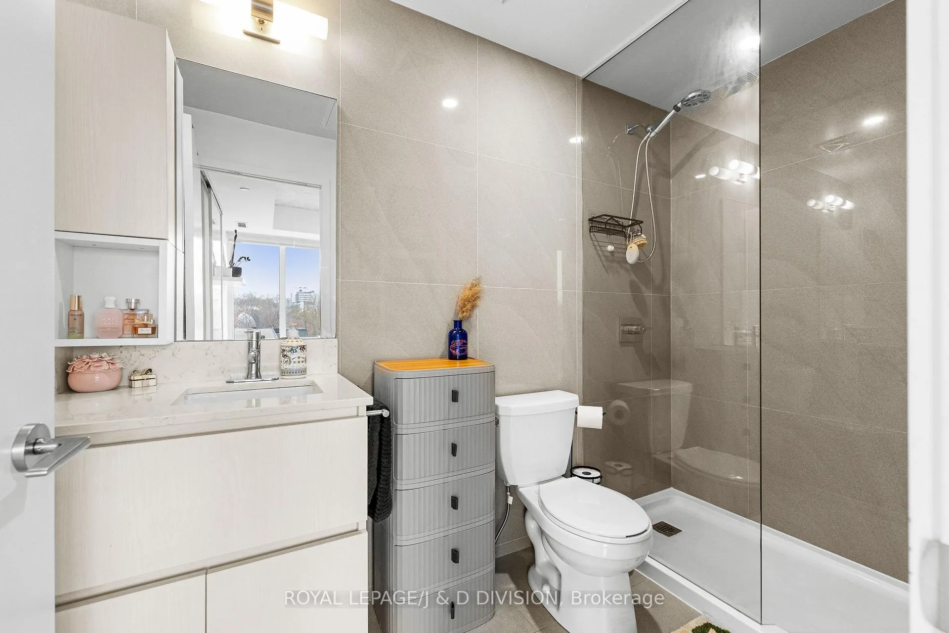 Photo 31 of Unit 301, 665 Queen Street E, Toronto, South Riverdale — HOMEH