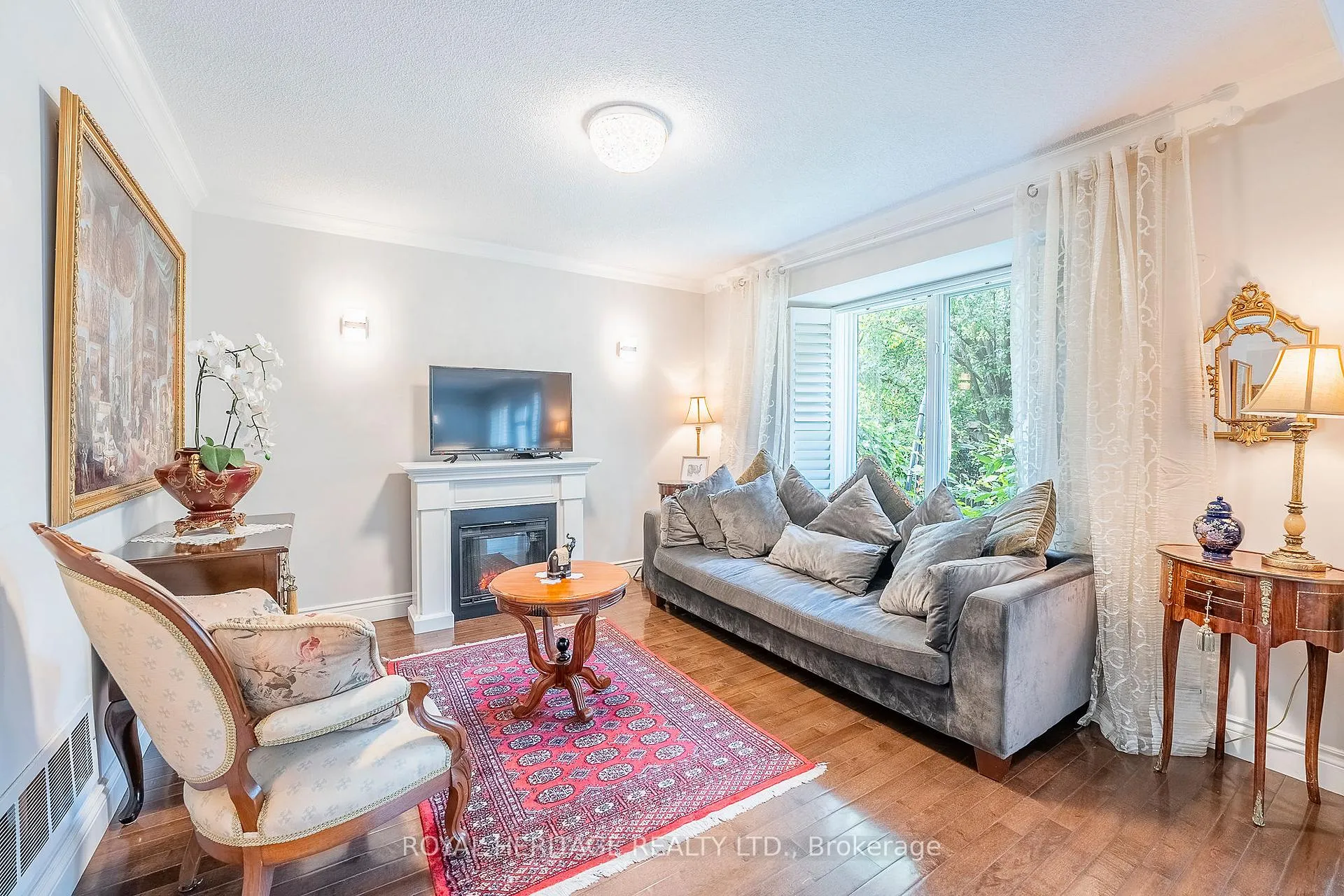 Photo 6 of 2158 Birchleaf Lane, Burlington, Orchard — HOMEH
