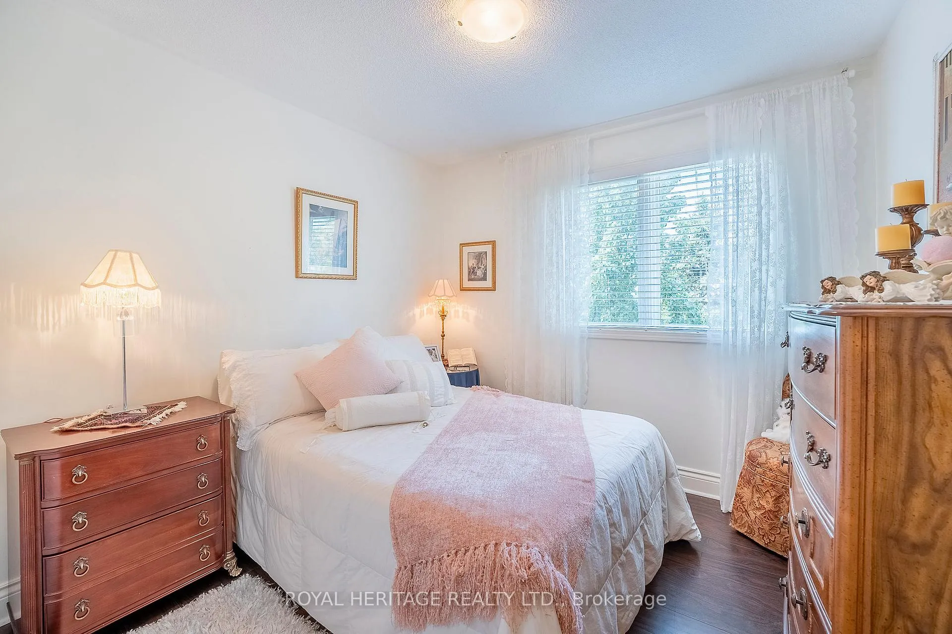 Photo 10 of 2158 Birchleaf Lane, Burlington, Orchard — HOMEH