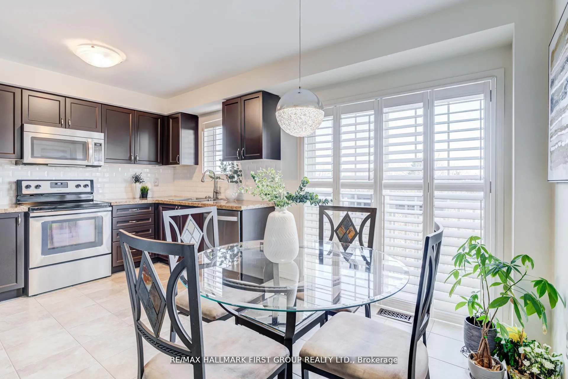 Photo 8 of 31 Reevesmere Lane, Ajax, Northeast Ajax — HOMEH