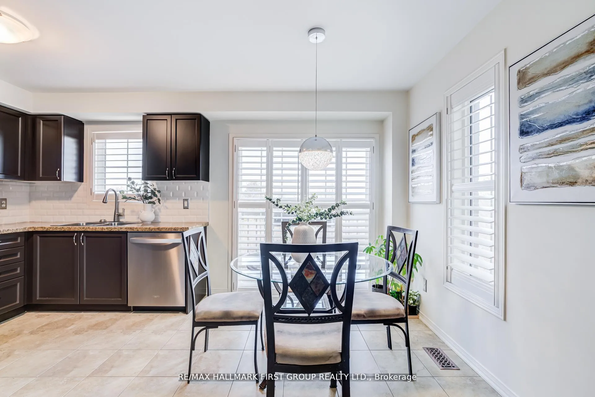 Photo 9 of 31 Reevesmere Lane, Ajax, Northeast Ajax — HOMEH