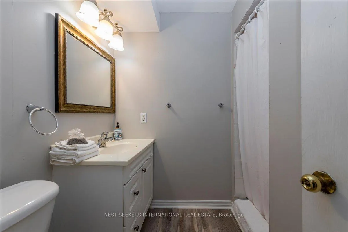 Photo 8 of 100 Jessica Lower LVL Drive, Barrie, Painswick South — HOMEH