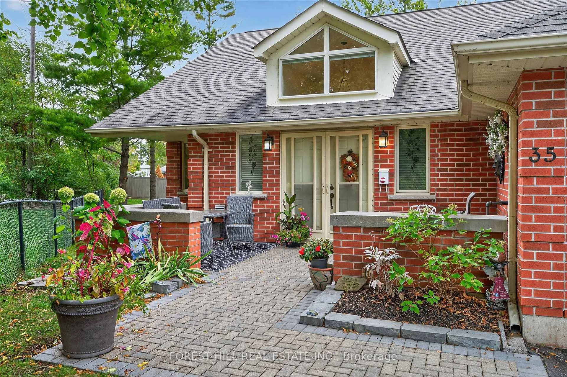 Front of Unit 35, 1121 Armour Road