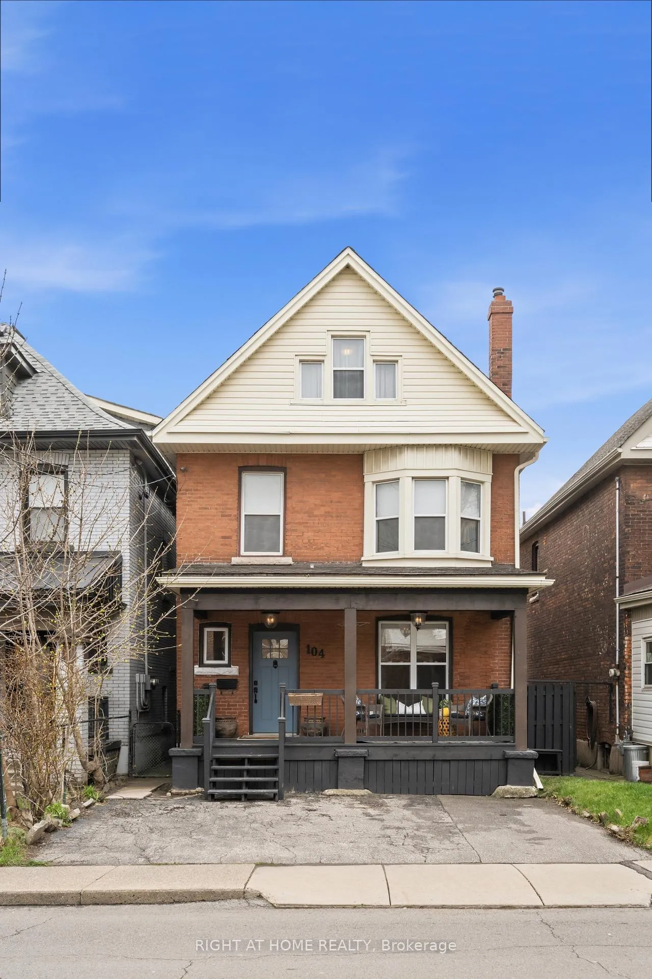 Front of 104 Barnesdale Avenue N