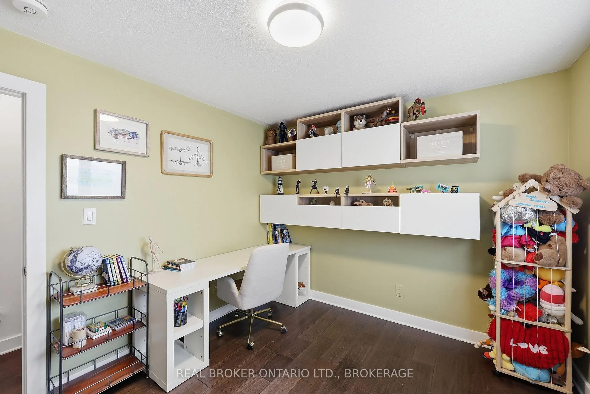 Photo 27 of 221 Clipper Court, Kingston, Kingston East (Incl Barret Crt) — HOMEH