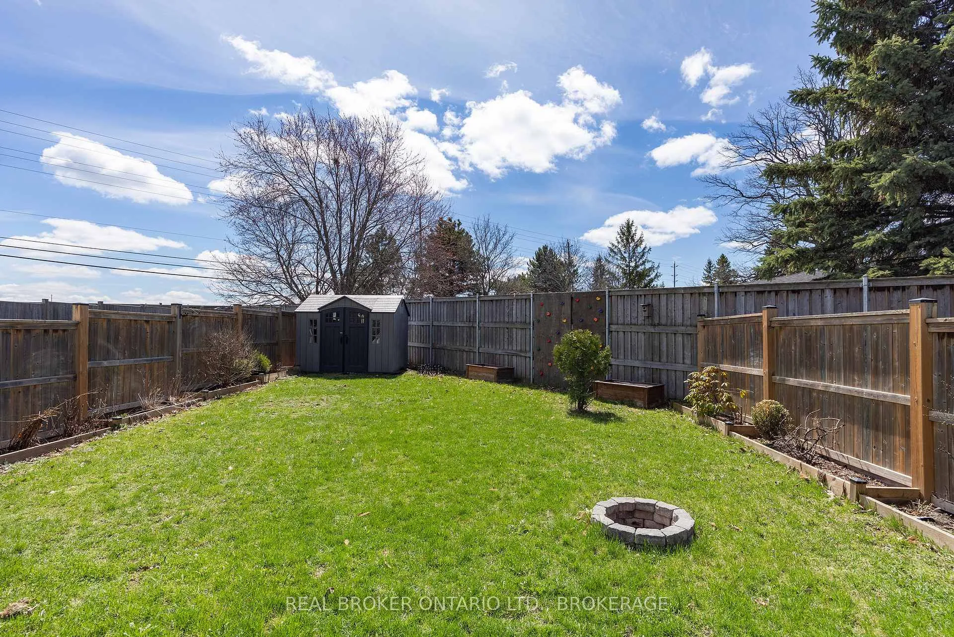 Photo 42 of 221 Clipper Court, Kingston, Kingston East (Incl Barret Crt) — HOMEH