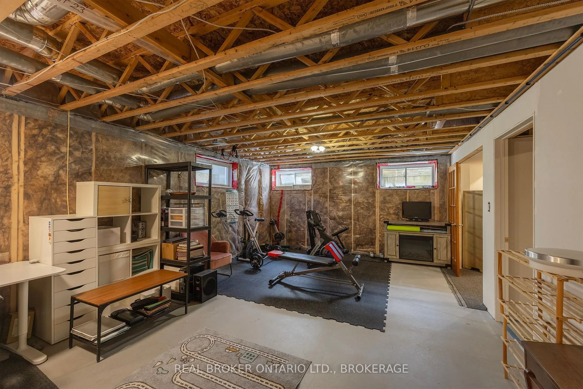 Photo 45 of 221 Clipper Court, Kingston, Kingston East (Incl Barret Crt) — HOMEH