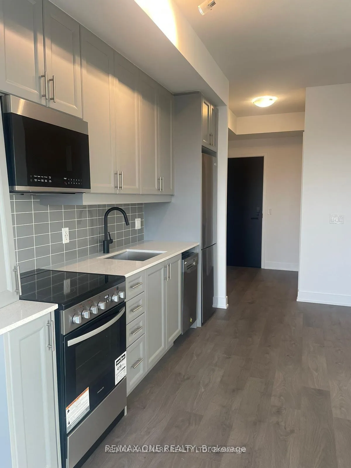 Photo 5 of Unit 809, 2343 Khalsa Gate, Oakville, Westmount — HOMEH