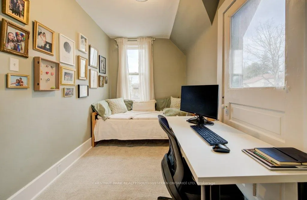Photo 30 of 8 Spring Street E, Waterloo, Beechwood/University — HOMEH
