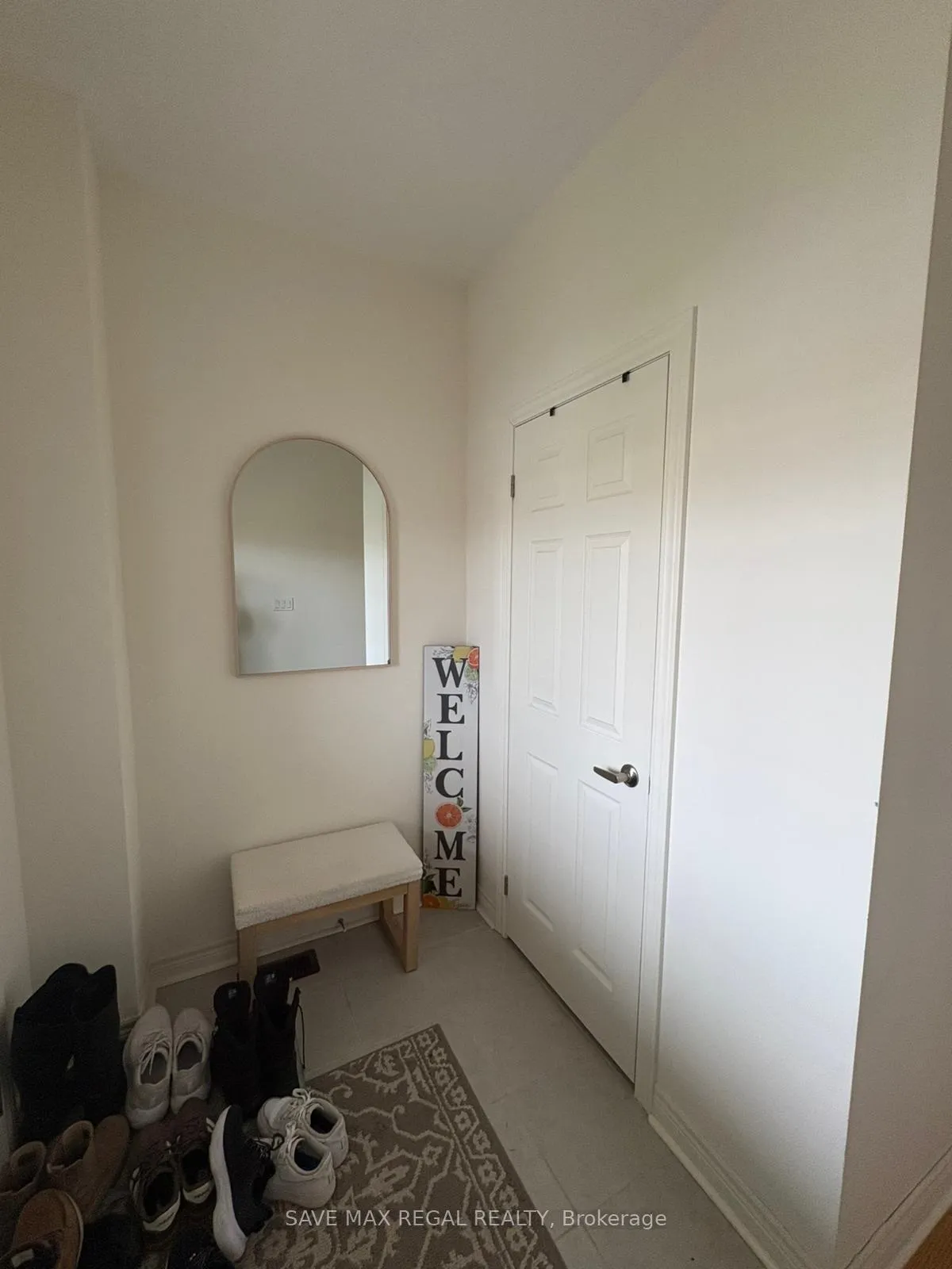Photo 4 of 1174 Jim Brewster Circle, Oshawa, Eastdale — HOMEH