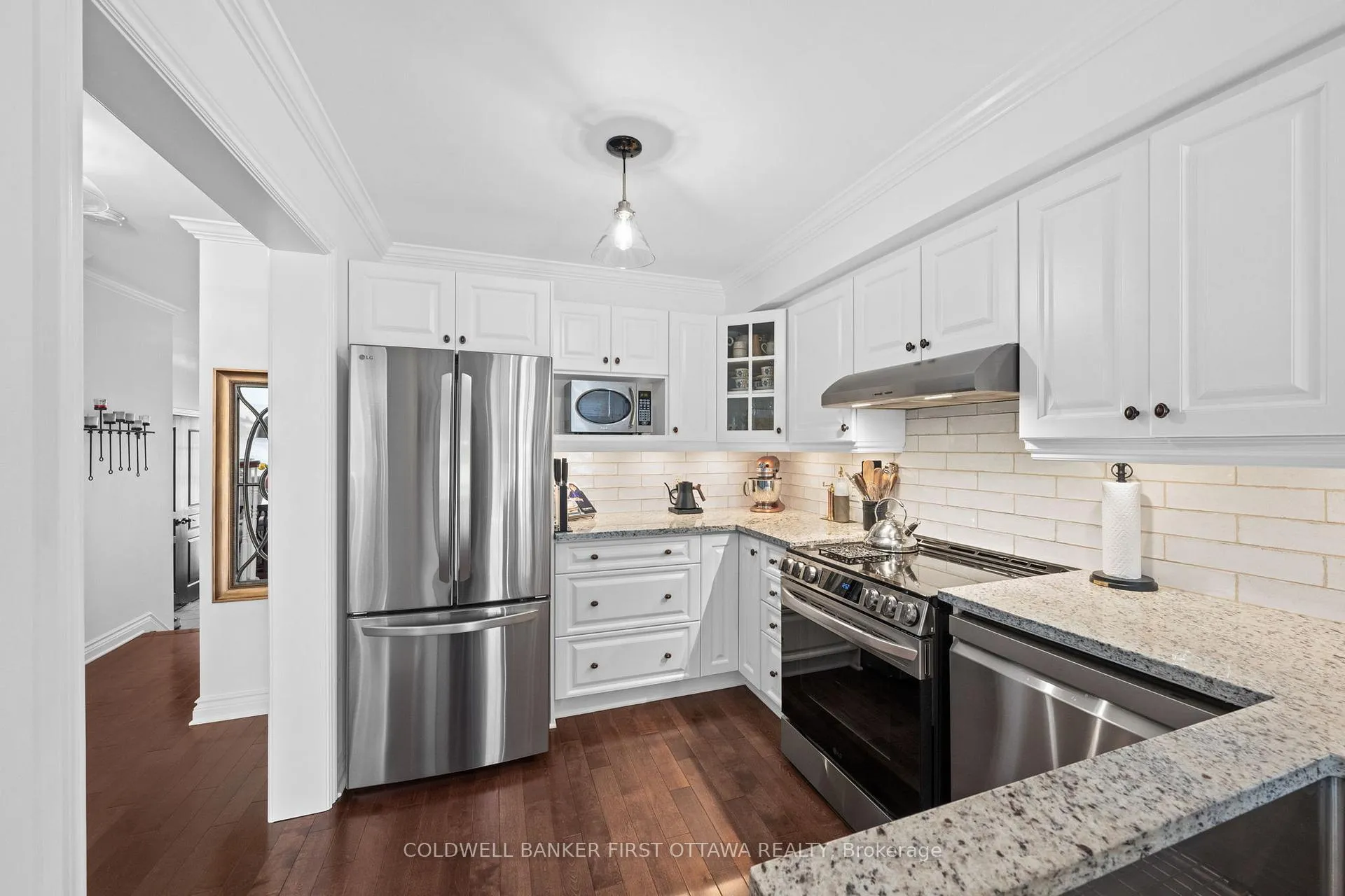 Photo 10 of 199 Golflinks Drive, Ottawa, Barrhaven - Stonebridge — HOMEH