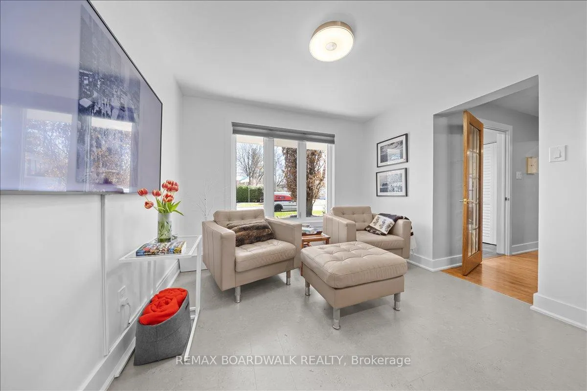 Photo 18 of 1912 Oakdean Crescent, Ottawa, Beacon Hill North — HOMEH