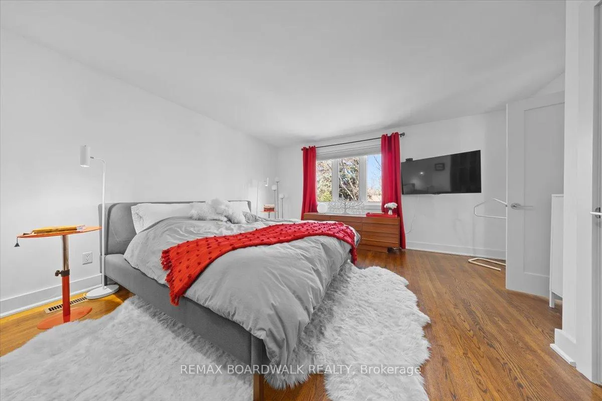 Photo 24 of 1912 Oakdean Crescent, Ottawa, Beacon Hill North — HOMEH