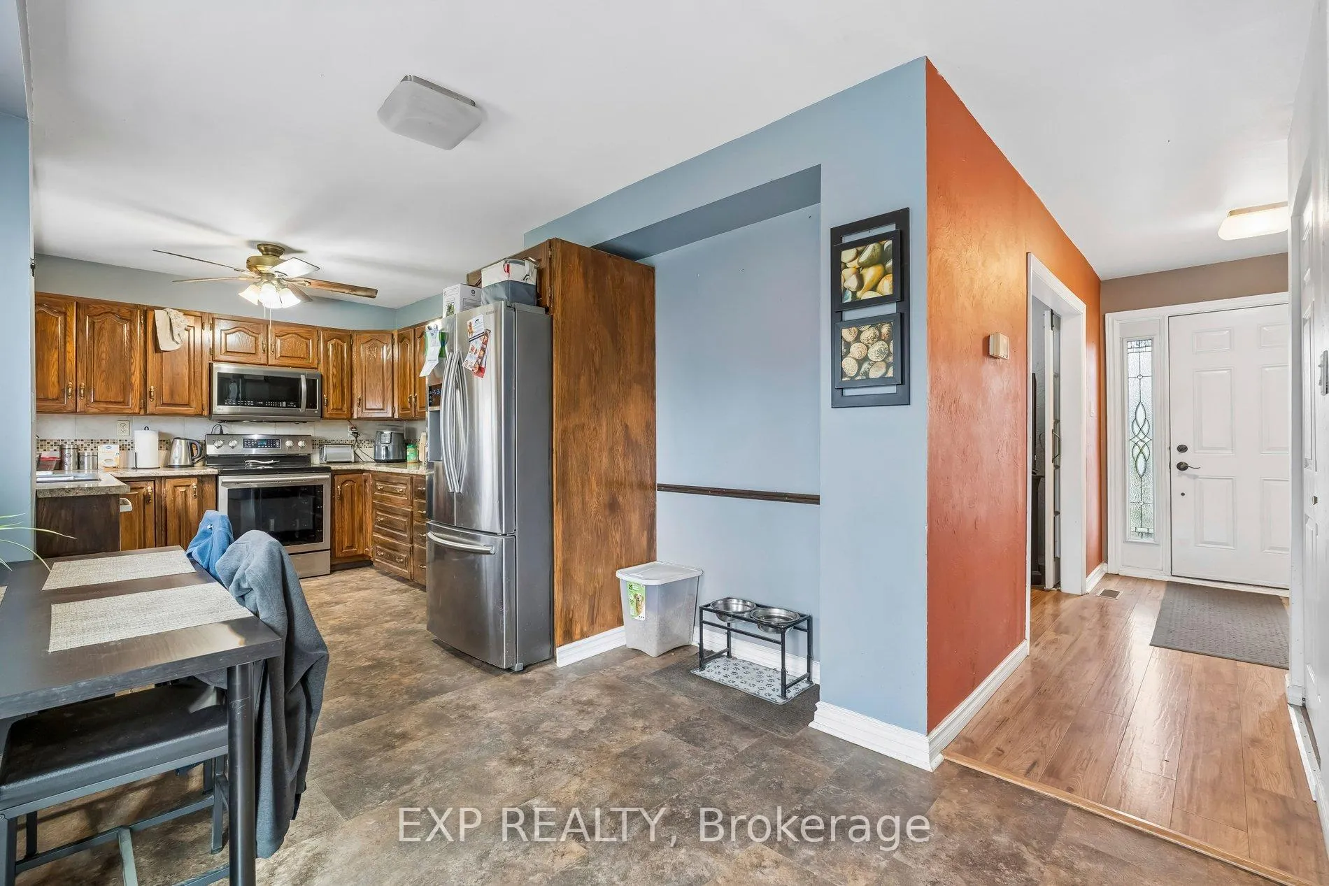 Photo 16 of 27 John Murray Street, Hamilton, Stoney Creek Mountain — HOMEH