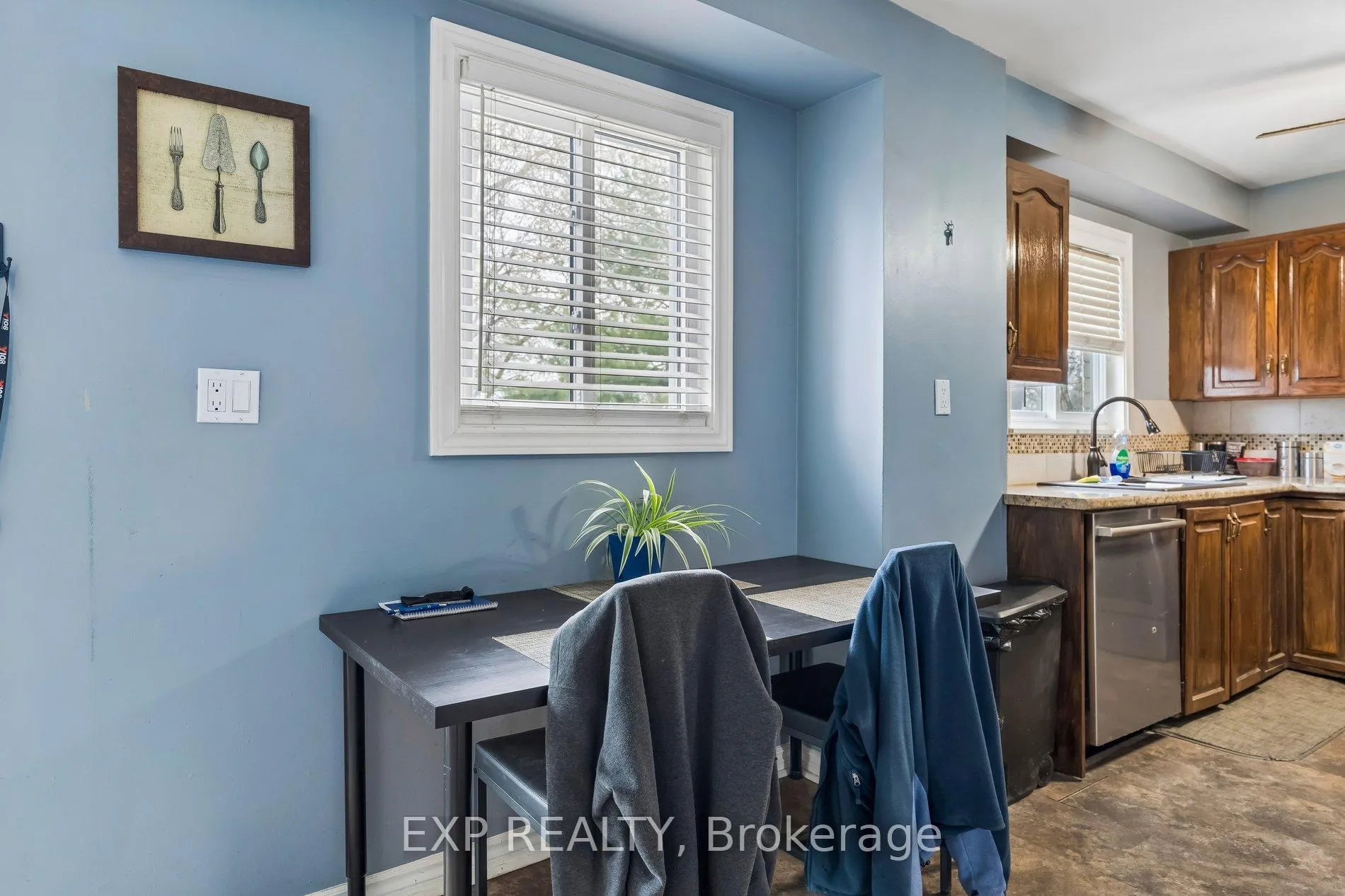 Photo 17 of 27 John Murray Street, Hamilton, Stoney Creek Mountain — HOMEH