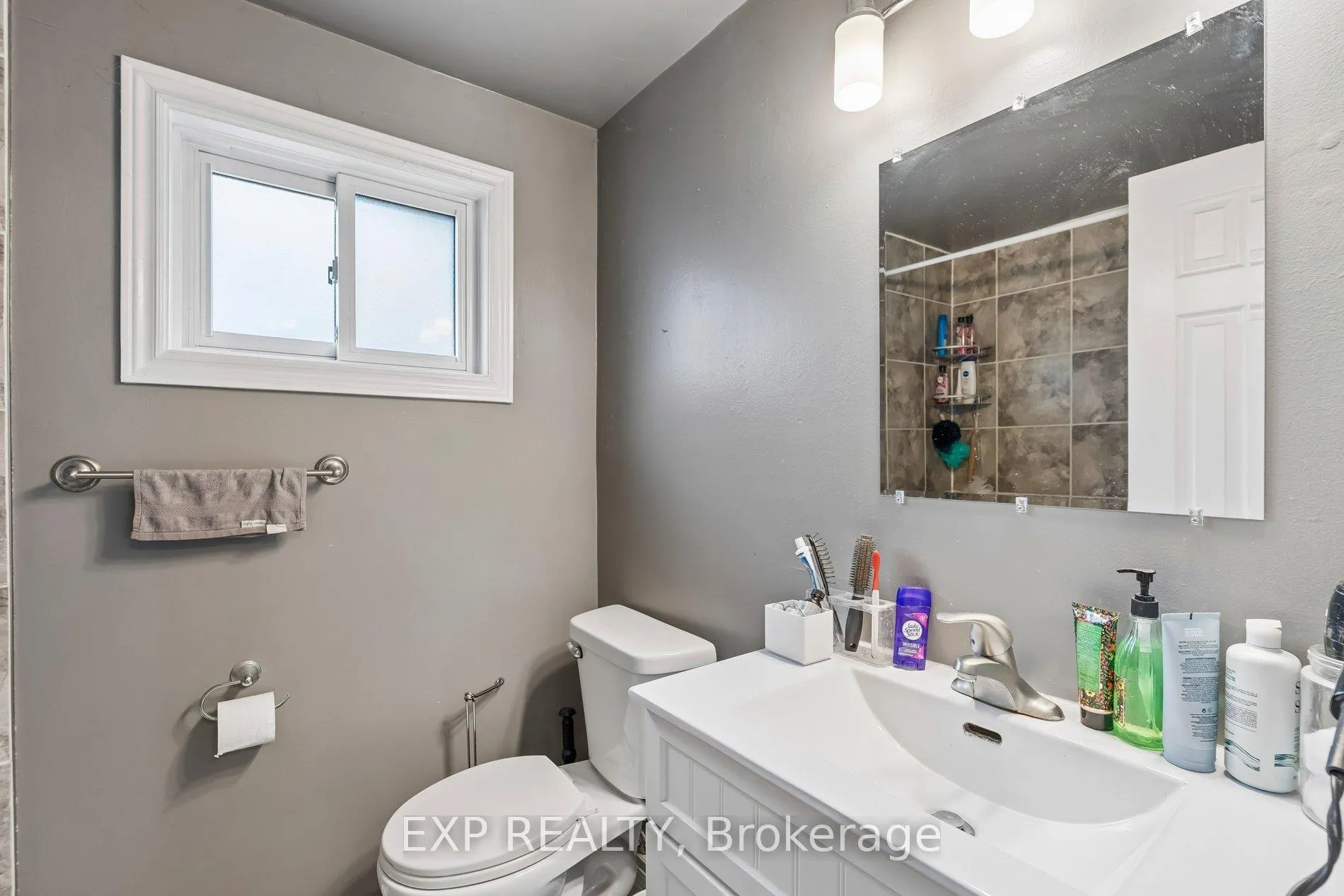Photo 28 of 27 John Murray Street, Hamilton, Stoney Creek Mountain — HOMEH