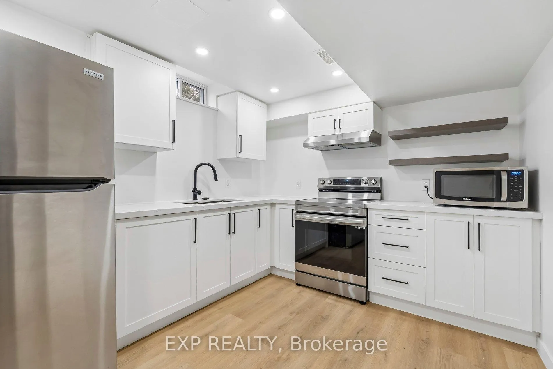Photo 33 of 27 John Murray Street, Hamilton, Stoney Creek Mountain — HOMEH