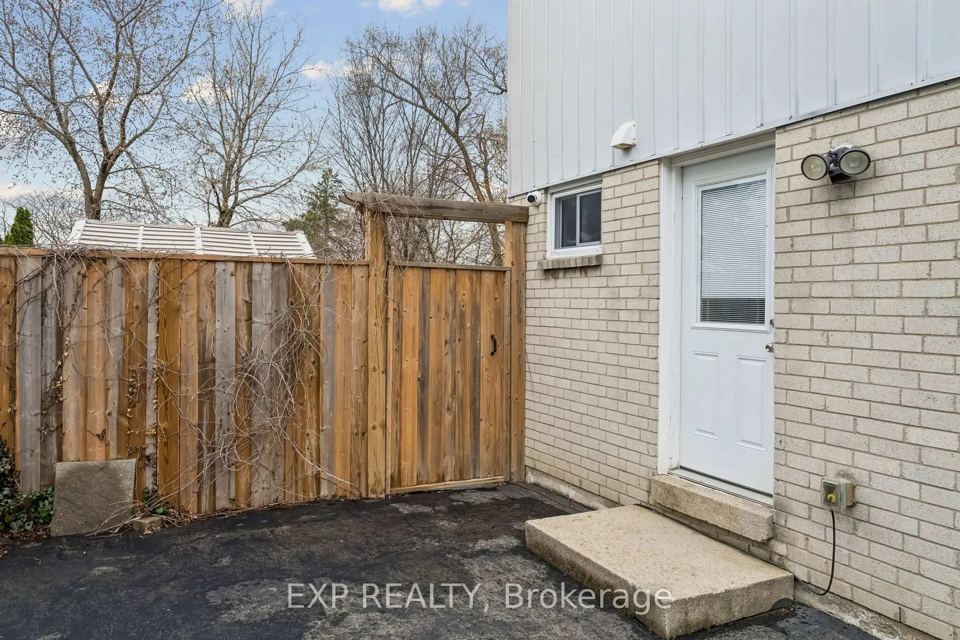 Photo 45 of 27 John Murray Street, Hamilton, Stoney Creek Mountain — HOMEH