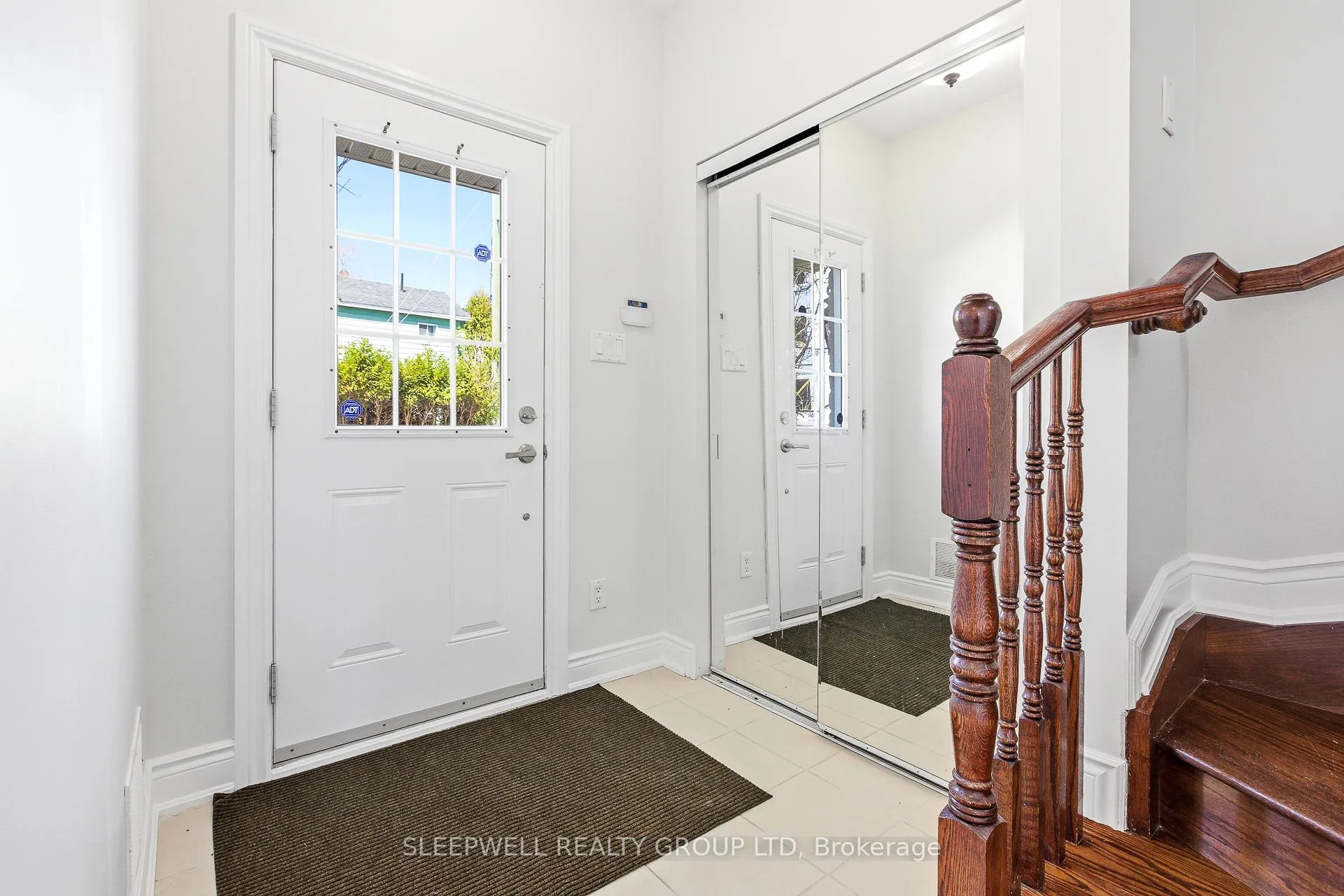 Photo 3 of 54 Christie Street, Ottawa, West Centre Town — HOMEH