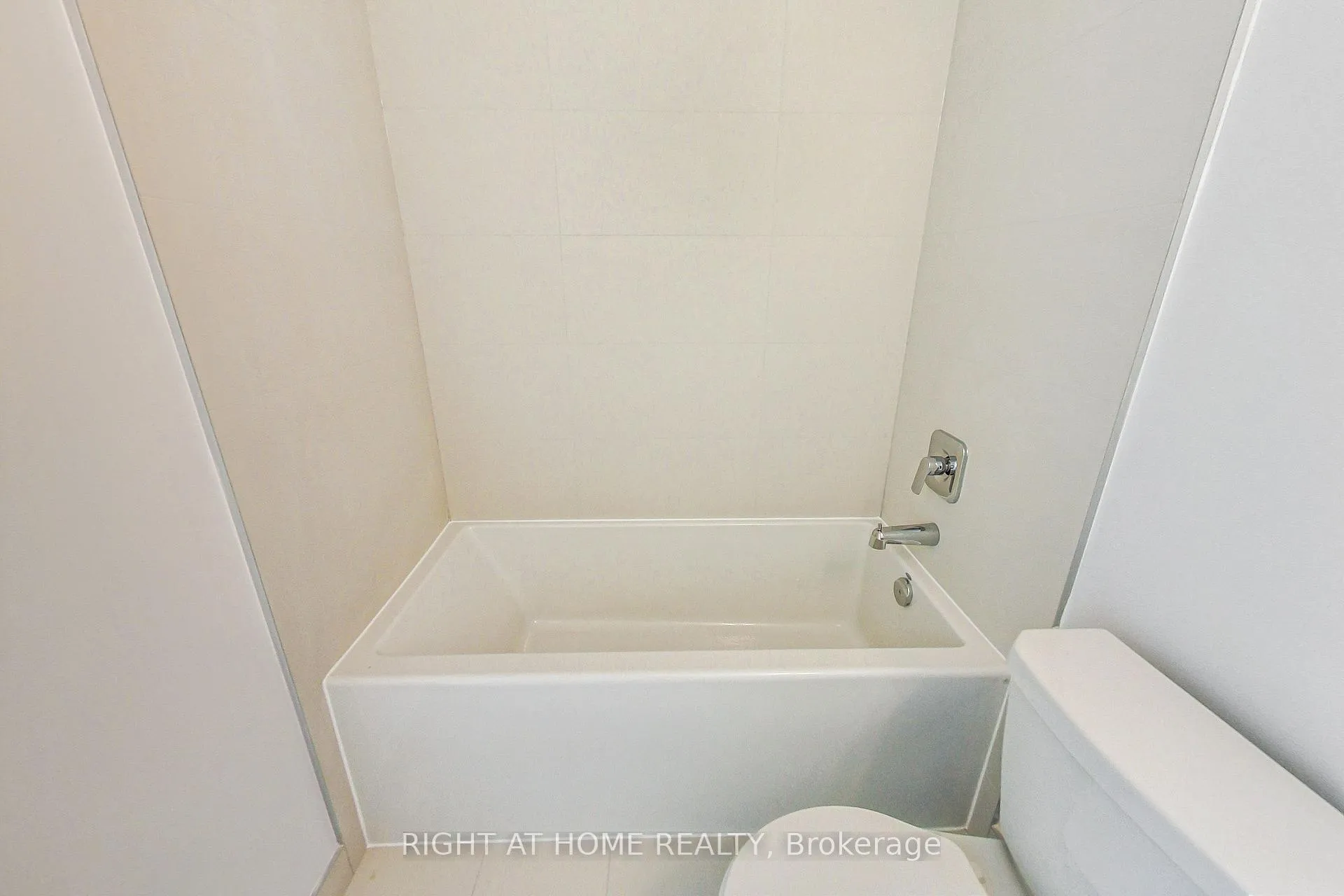 Photo 21 of Unit 2113, 50 Dunfield Avenue, Toronto, Mount Pleasant West — HOMEH
