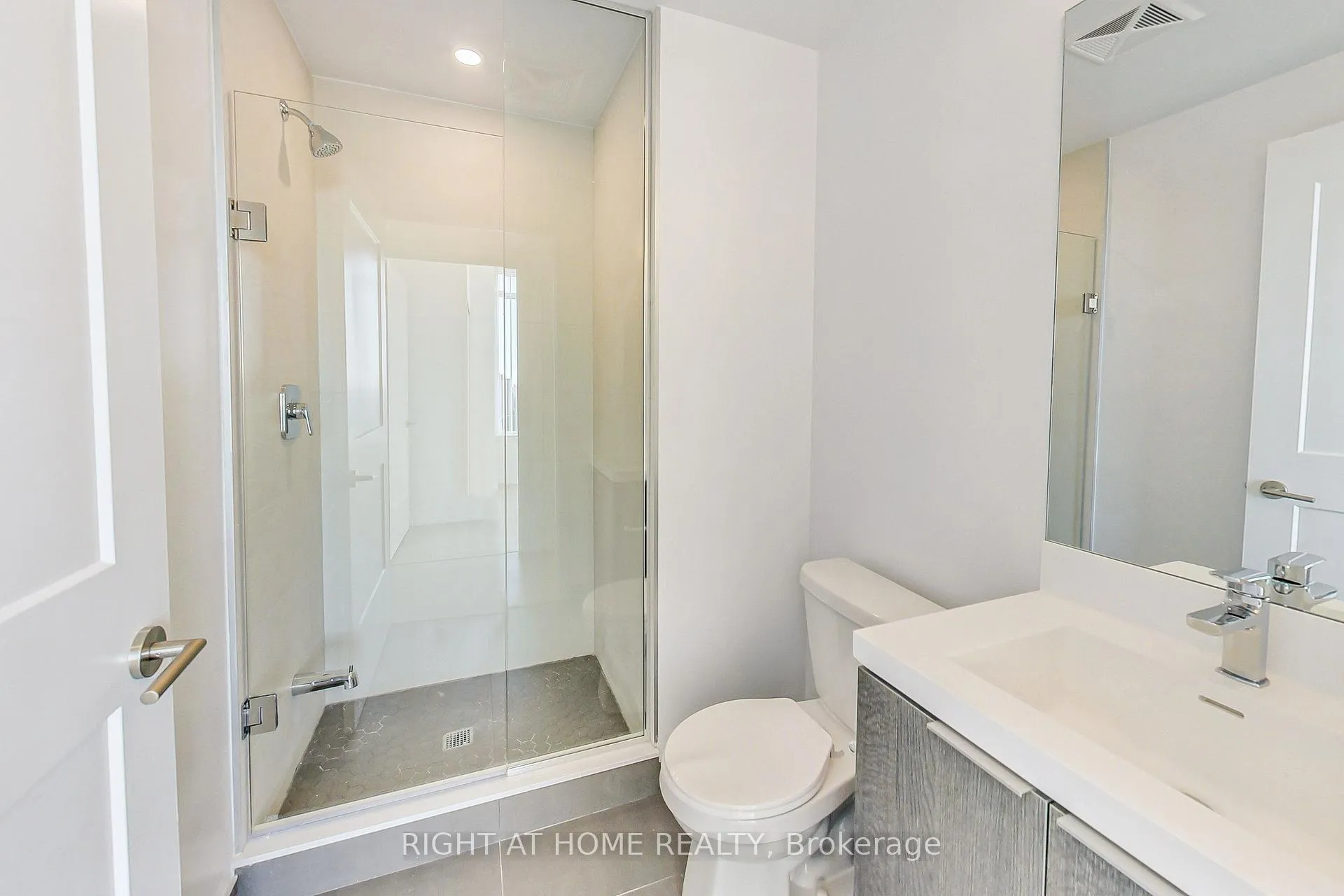 Photo 25 of Unit 2113, 50 Dunfield Avenue, Toronto, Mount Pleasant West — HOMEH