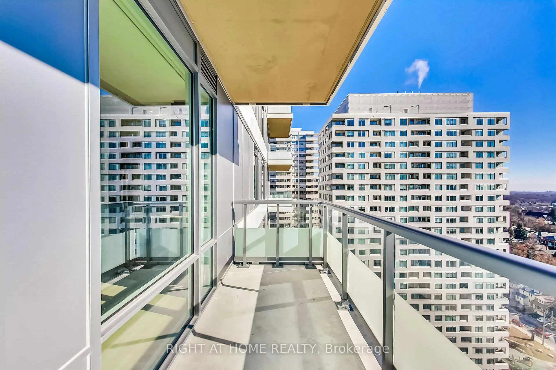 Photo 29 of Unit 2113, 50 Dunfield Avenue, Toronto, Mount Pleasant West — HOMEH